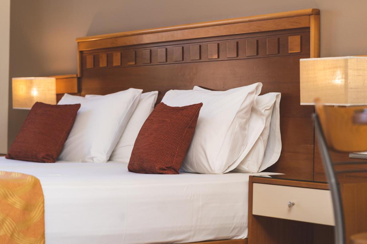 Helios Apartments Като Дарацо Екстериор снимка