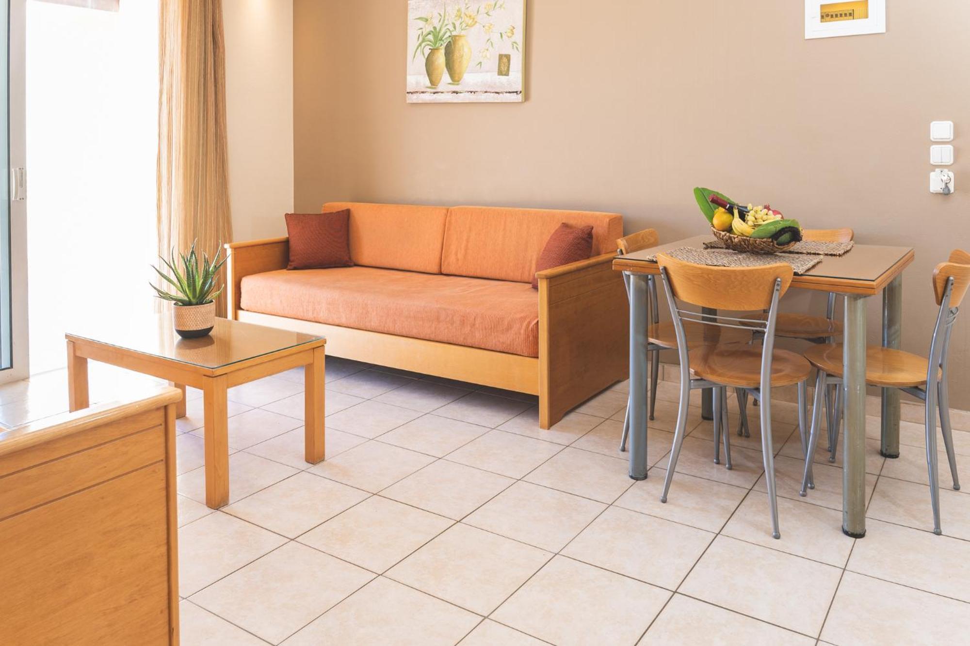 Helios Apartments Като Дарацо Стая снимка