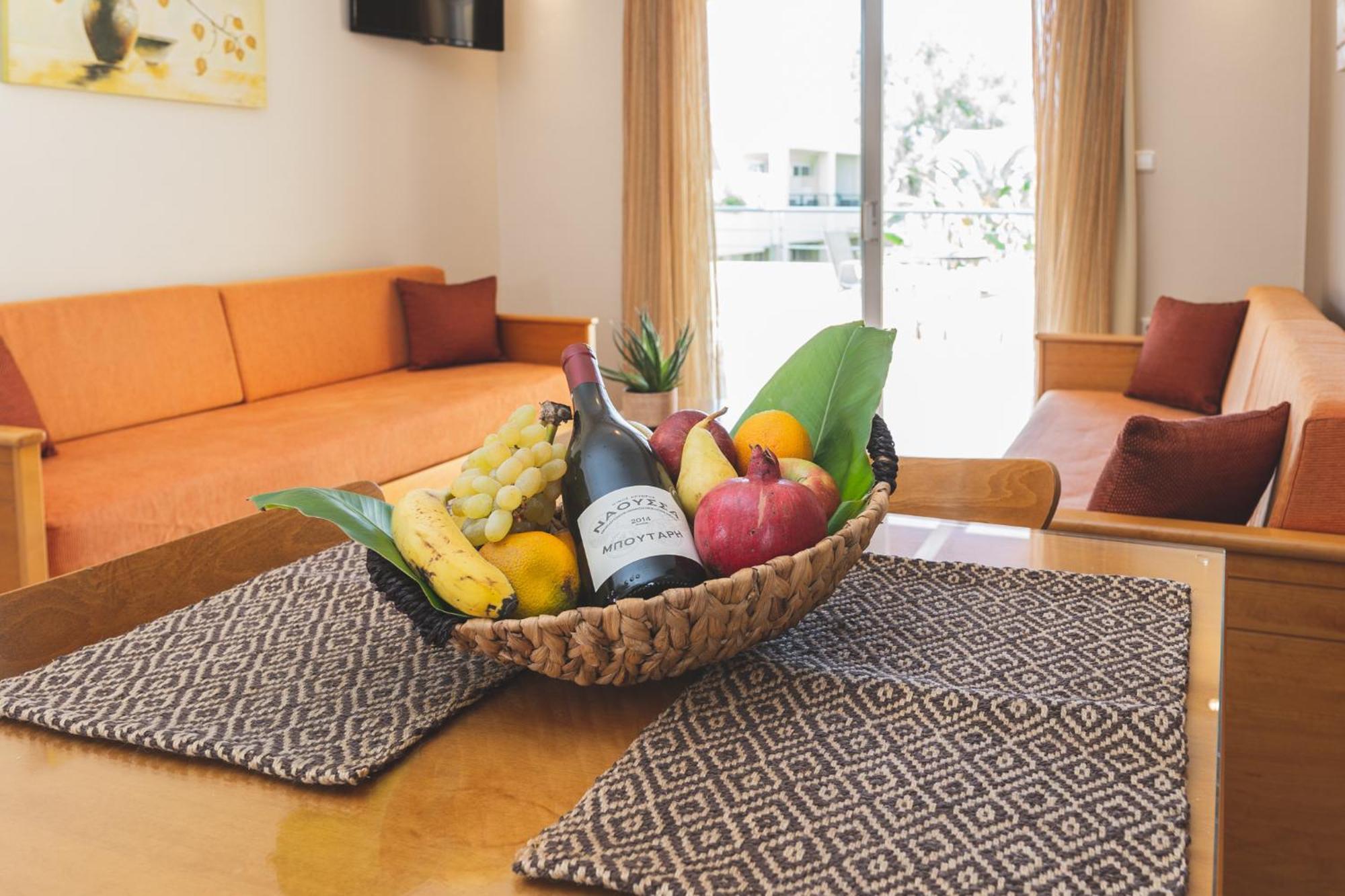 Helios Apartments Като Дарацо Стая снимка